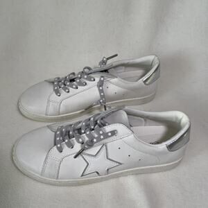Vintage Havana Sneaker Bianca Size 8.5 White / Silver-Never Worn- EUC